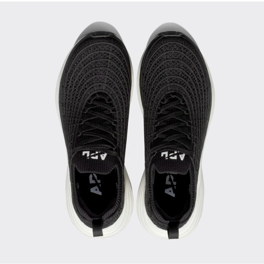 NWT APL Women’s Size 7 TechLoom Zipline